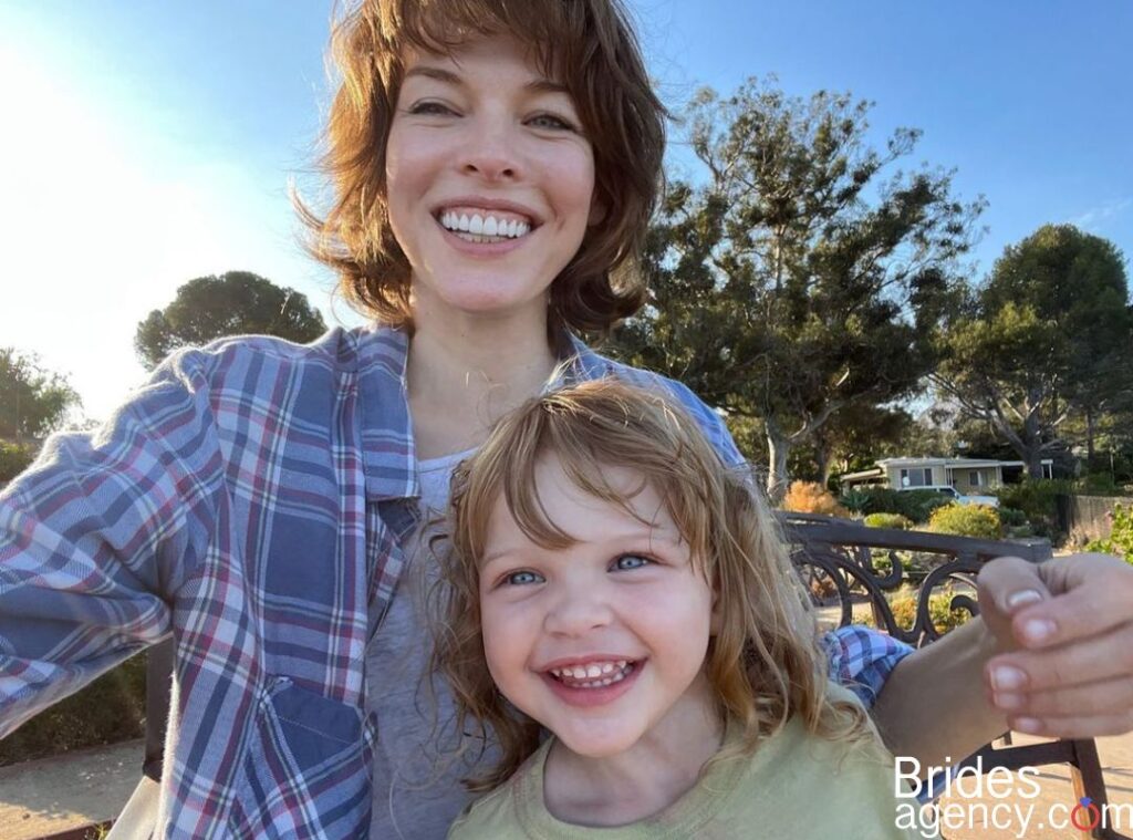 Milla Jovovich with children
