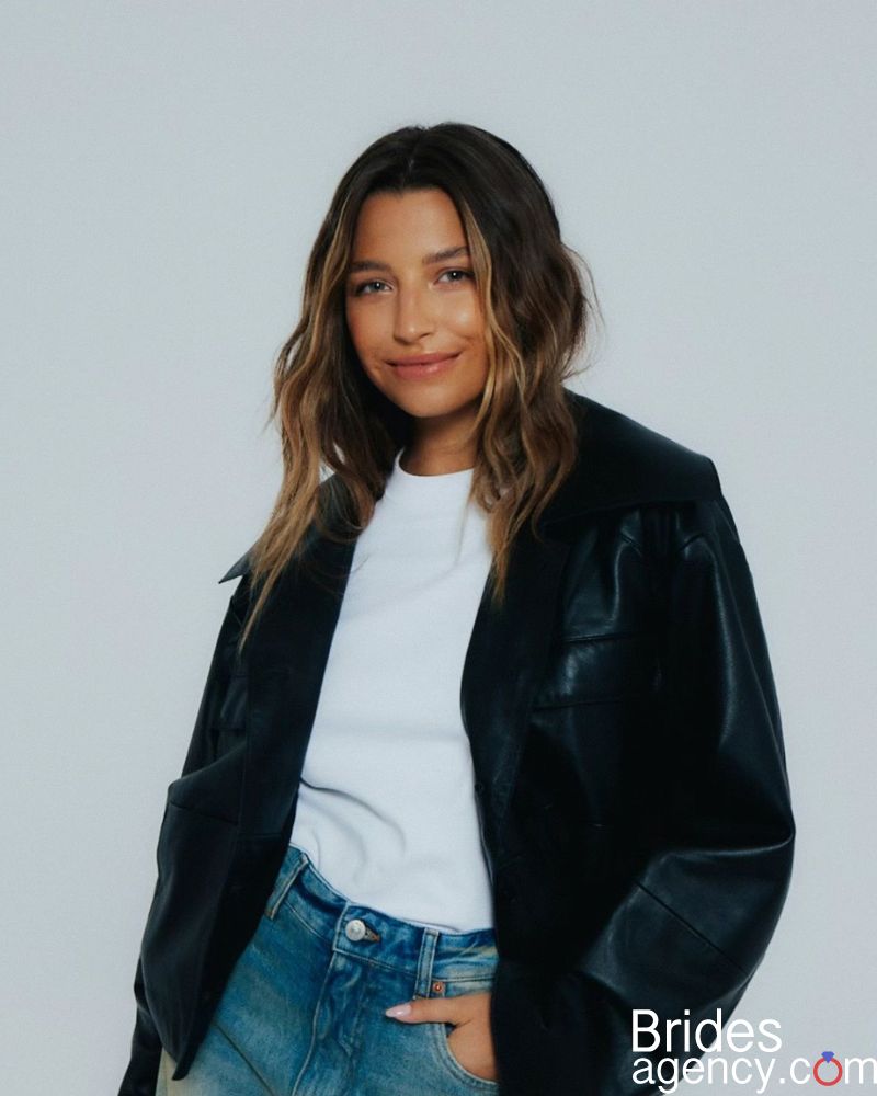 Julia Wieniawa-Narkiewicz in a black jacket and jeans