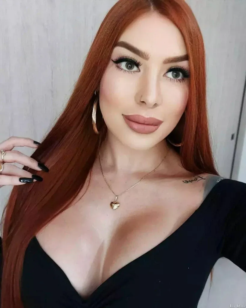 Christina Profile image 8
