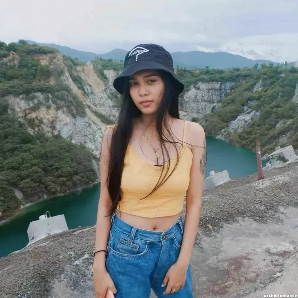 Oksana Profile image 10