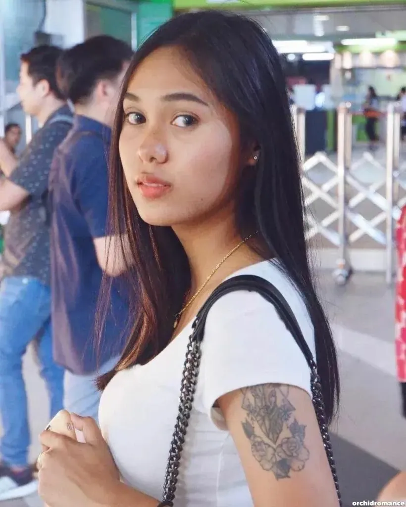Oksana Profile image 6