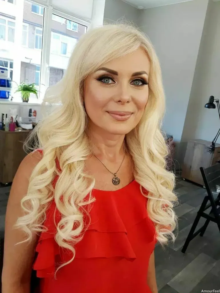 Yulia Profile image 6