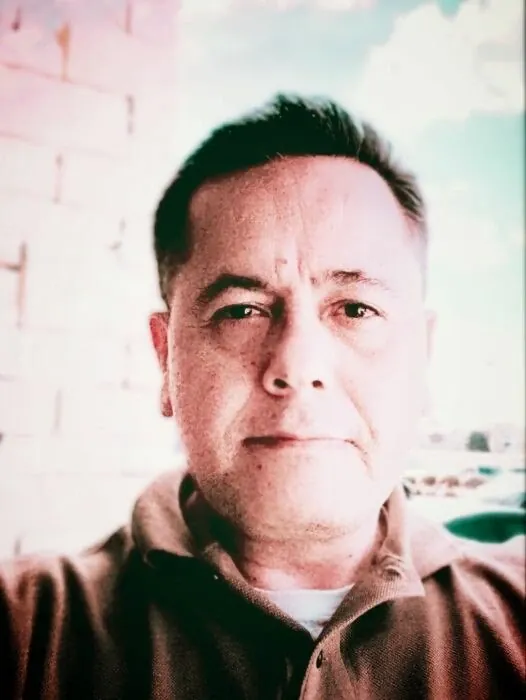 Aaron Profile image 8
