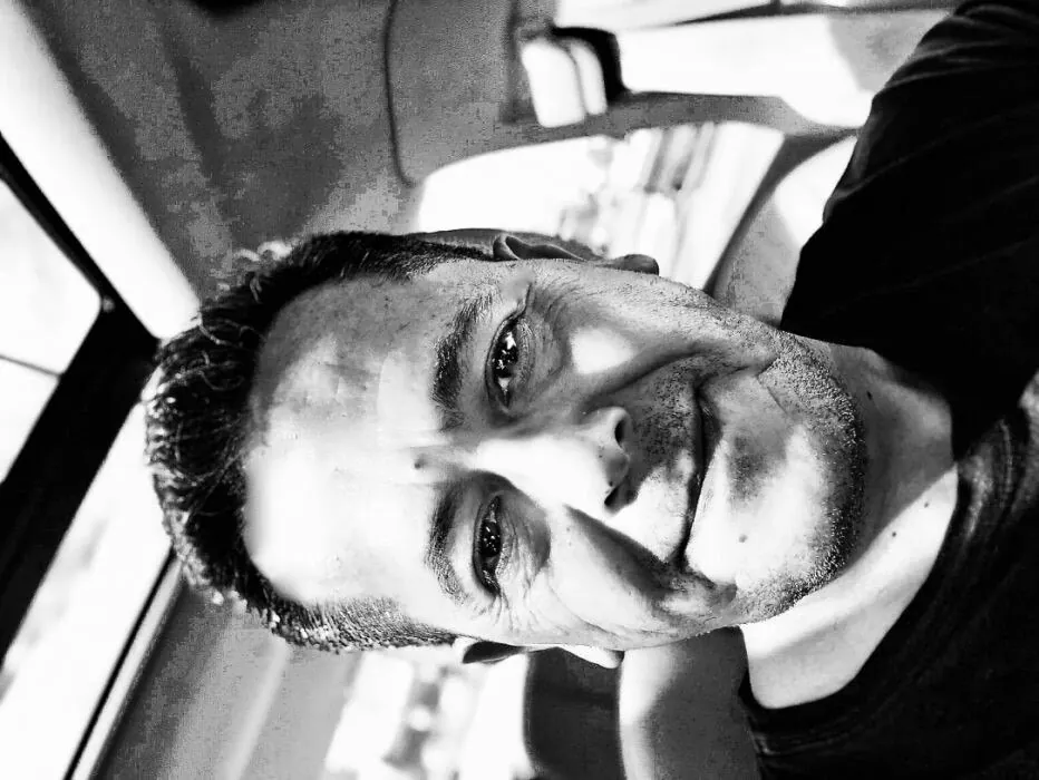 Aaron Profile image 5