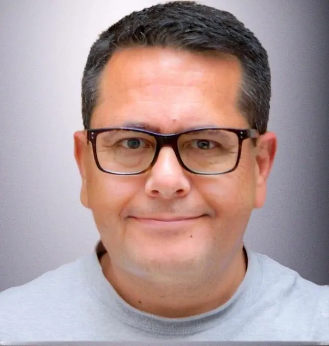 Aaron Profile image 1