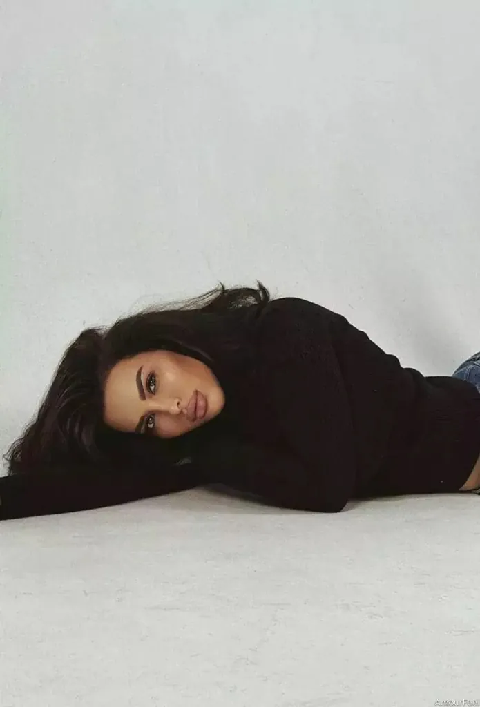 Emma Profile image 8